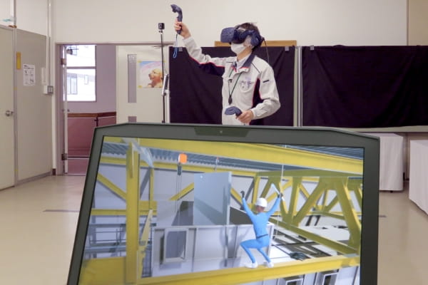 hands-on danger experience with VR